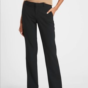 Logan Trouser-Fit Washable Wool-Blend Pant - Black